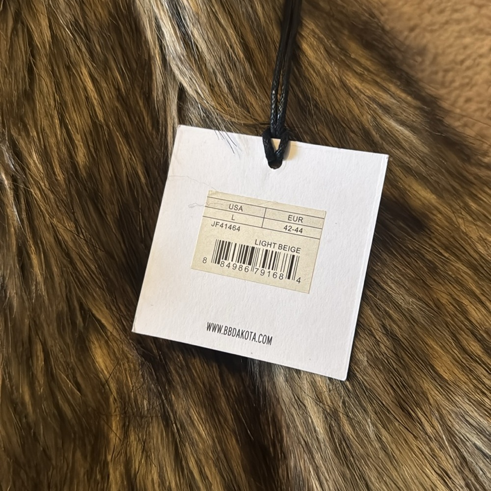 Women’s Faux fur vest - Picture 8 of 8